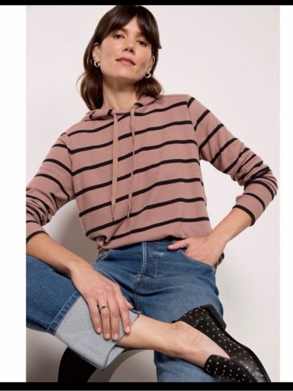 NWT evereve Zoey inset sweatshirt size small
